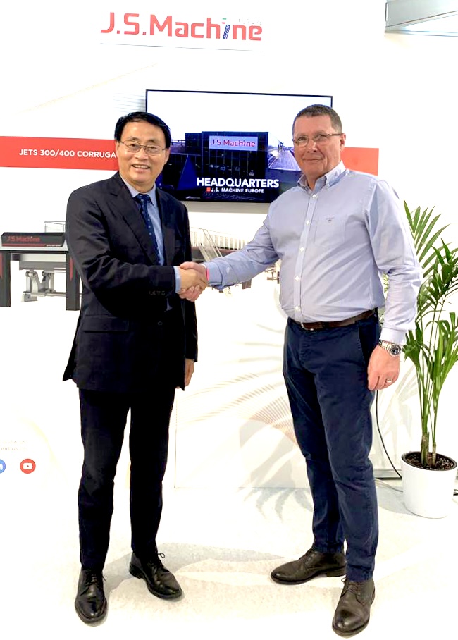 Pitreavie corrugated packaging casemaker purchase at CCE show in Munich